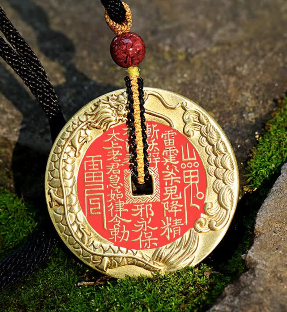 Wudang Mountain Taoist Coin Pendant – Symbol of Prosperity and Good Fortune